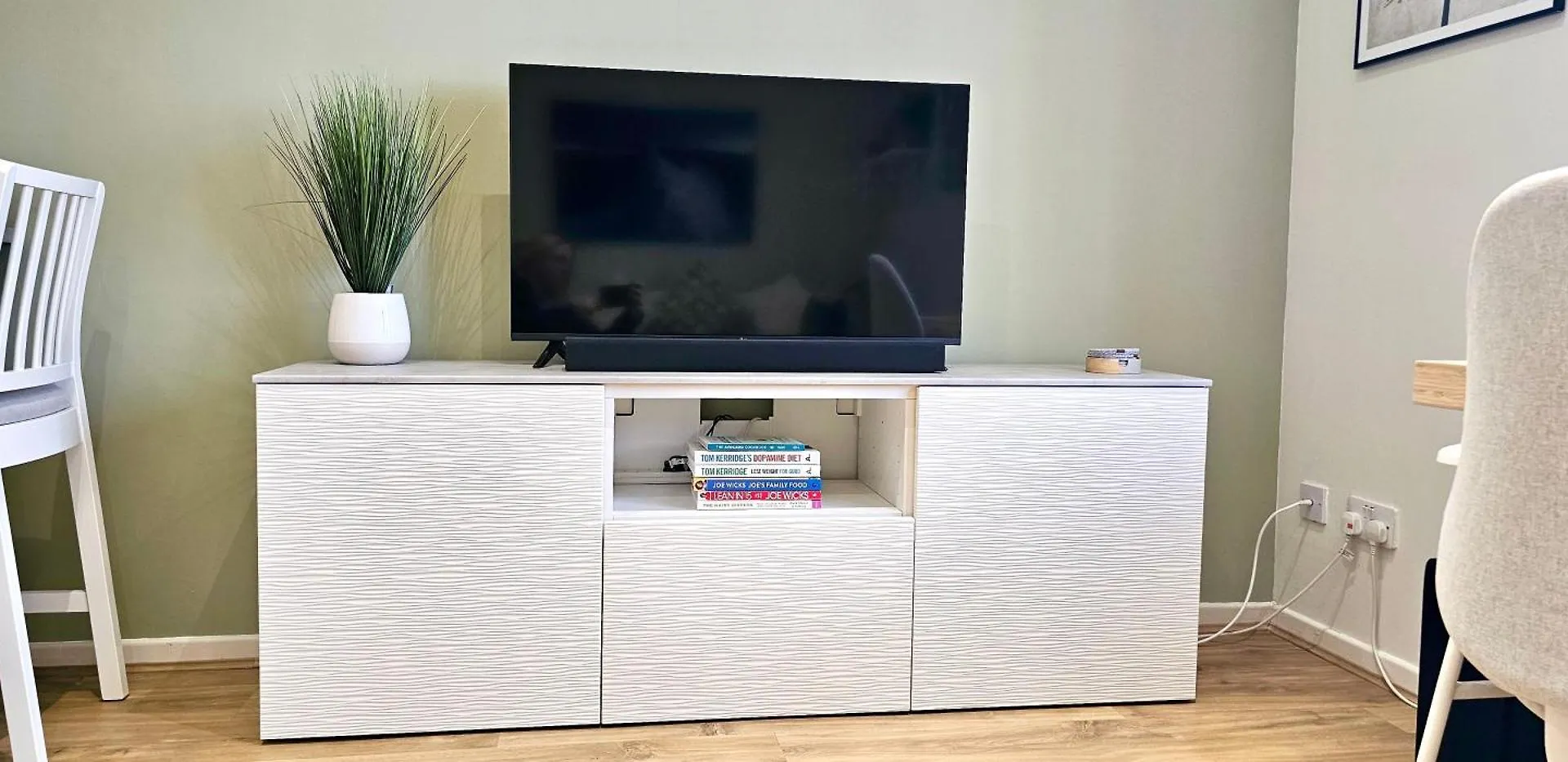 Riverview Apartments By Switchback Stays Cardiff