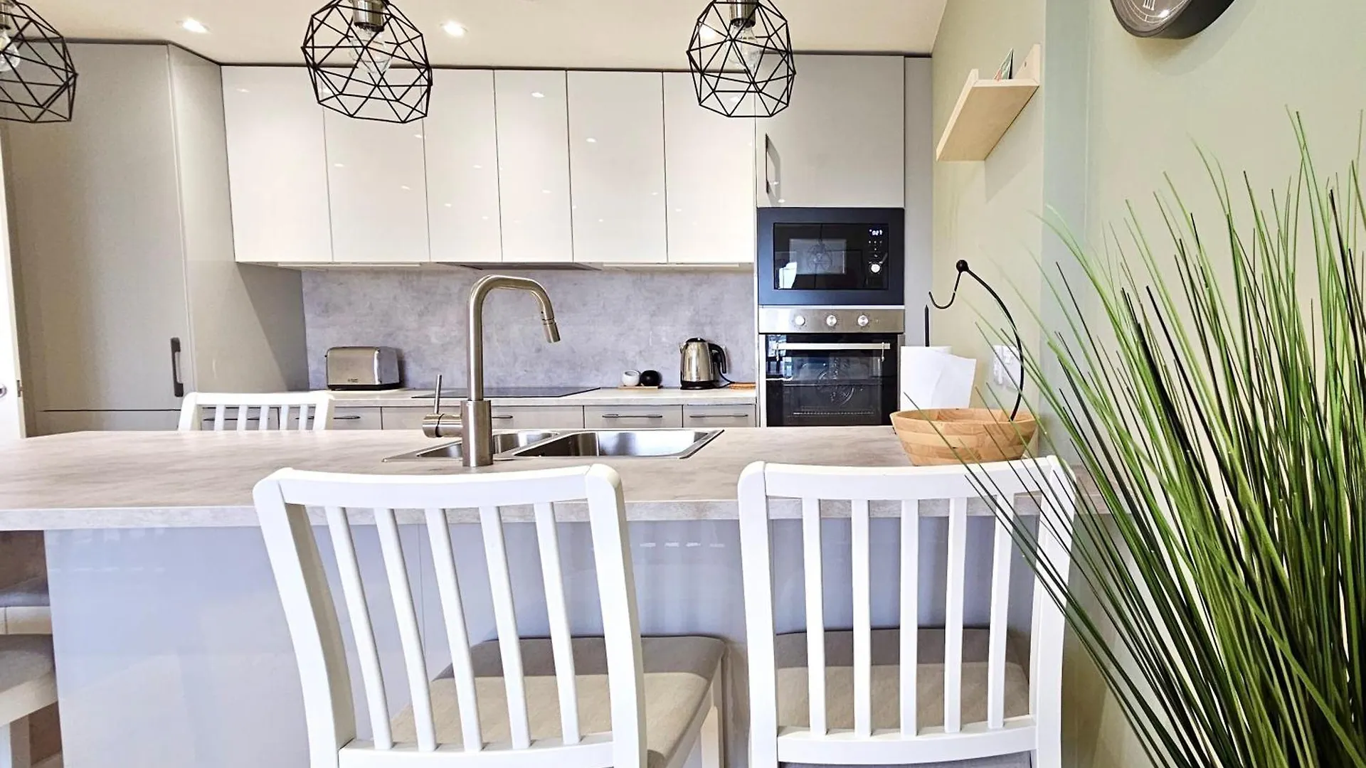 Riverview Apartments By Switchback Stays Cardiff