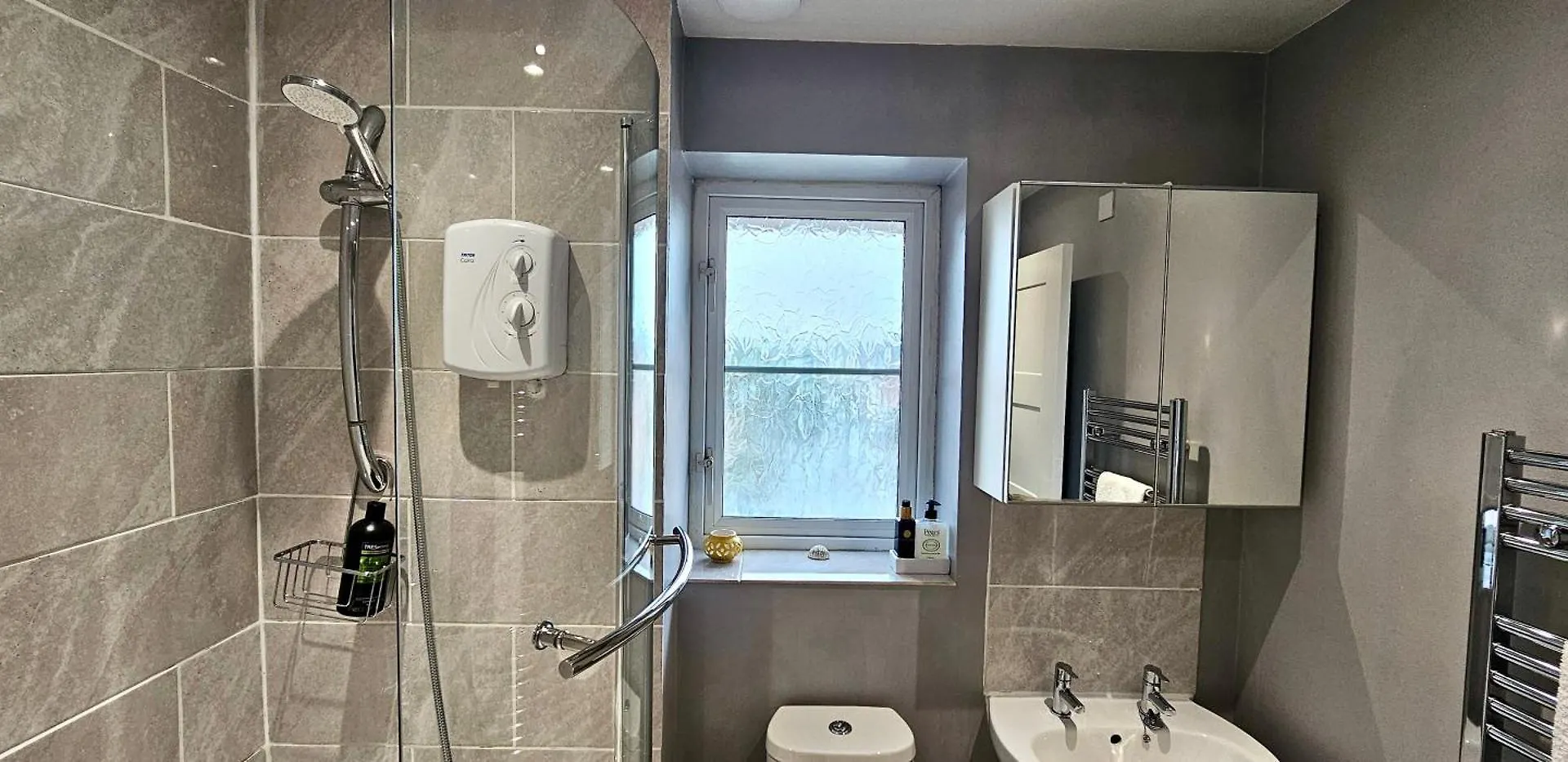 Riverview Apartments By Switchback Stays Cardiff 0*,  Verenigd Koninkrijk