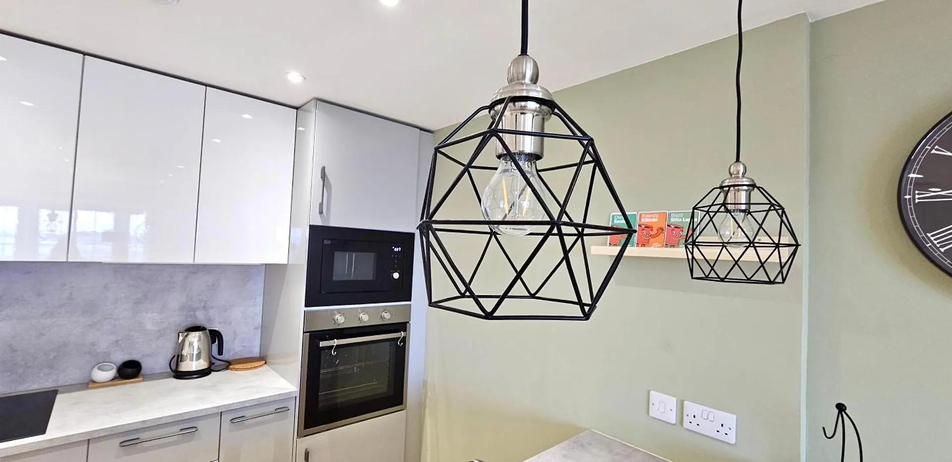 Riverview Apartments By Switchback Stays Cardiff