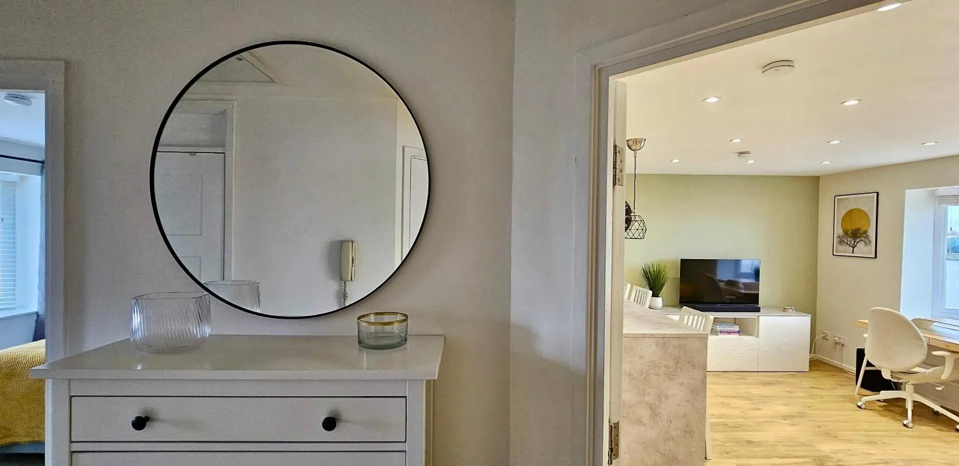 Riverview Apartments By Switchback Stays Cardiff